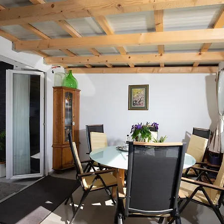 Sea View With Free Parking Apartment Pula