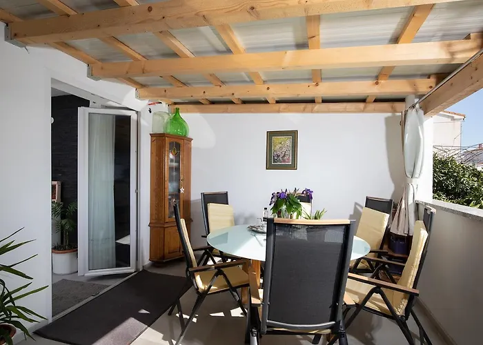 Sea View With Free Parking Apartment Pula
