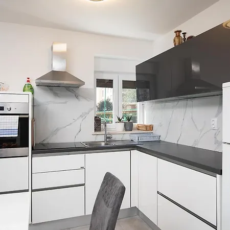 아파트 Sea View With Free Parking